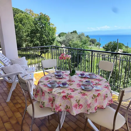 Апартаменты Michela's House